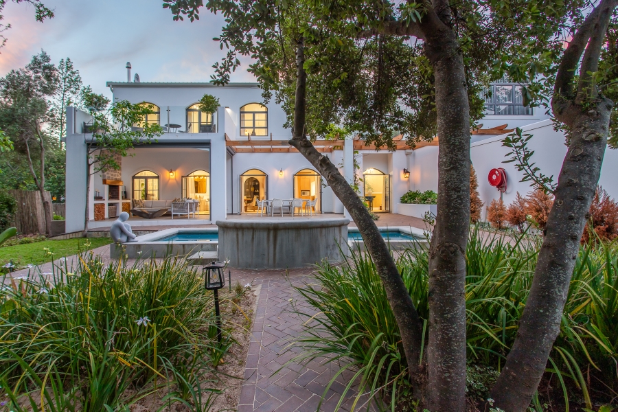 4 Bedroom Property for Sale in Franschhoek Western Cape